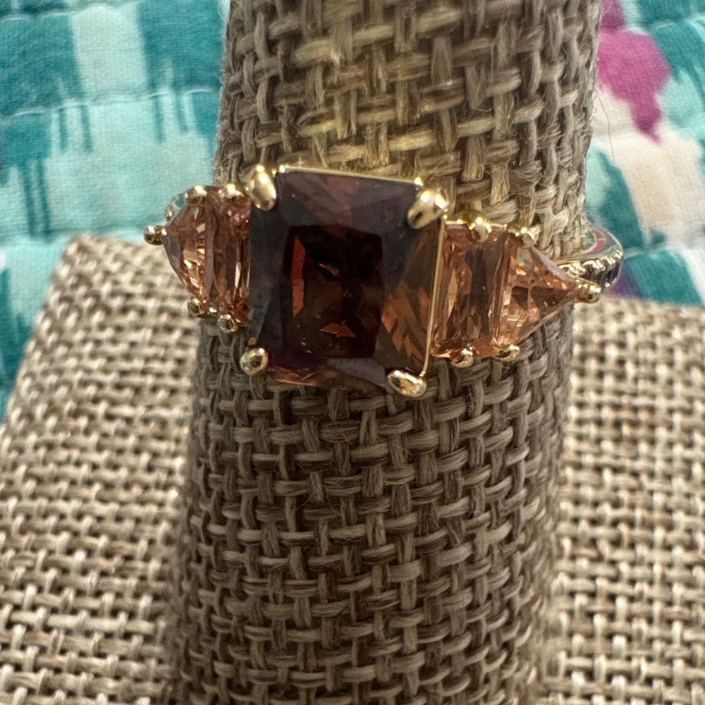 Bomb Party Loved by All size 8